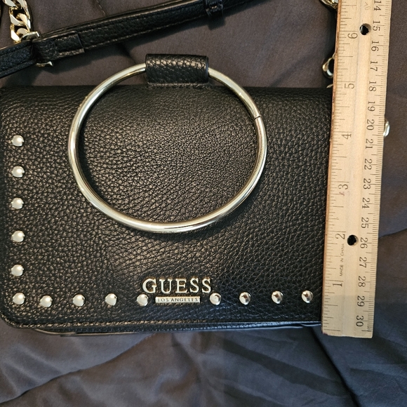 Cute guess faux leather crossbody - Picture 3 of 4